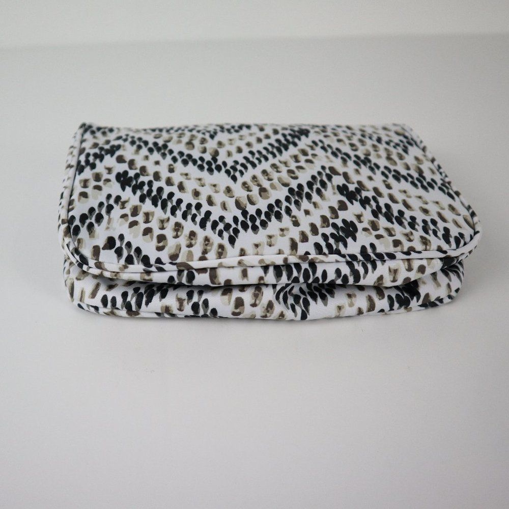 Thirty-One Raindrop Chevron Cosmetic Bag NWT - Picture 6 of 11